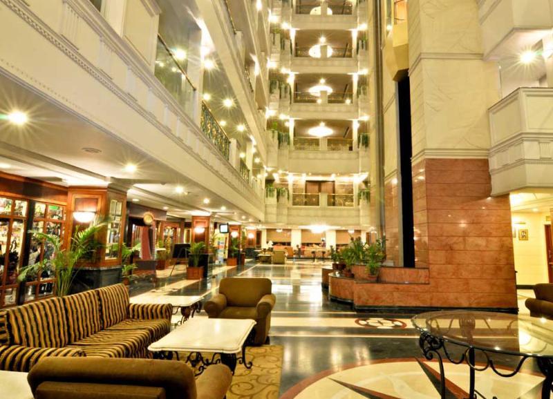 Quality Hotel D V Manor Виджаявада Экстерьер фото